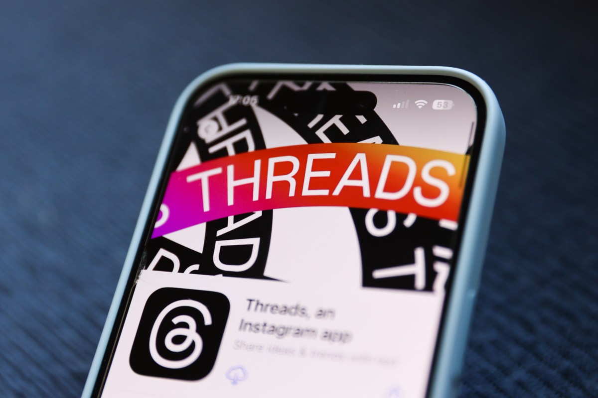 Threads کامیونیتیهای جدید اضافه کرد و نشانهای ویژه برای اعضای فعال را آزمایش میکند